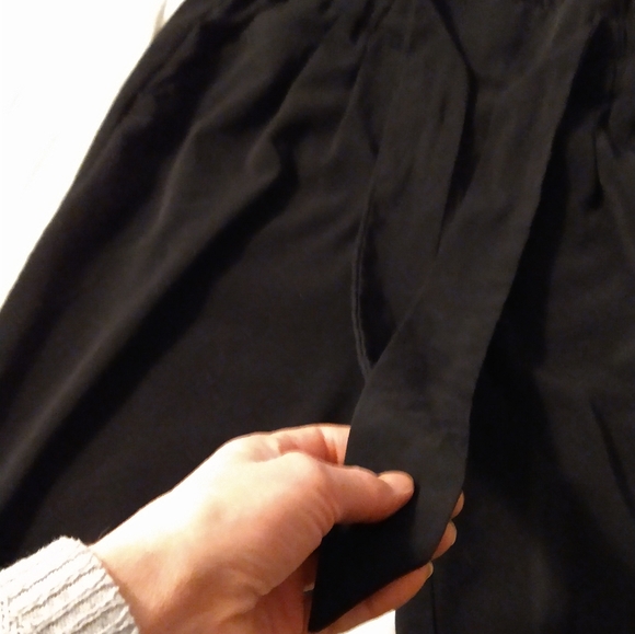 Size Xs black paper-bag ankle pants - Picture 10 of 17